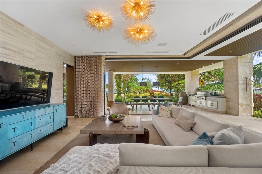 EAST BEACH - Residential