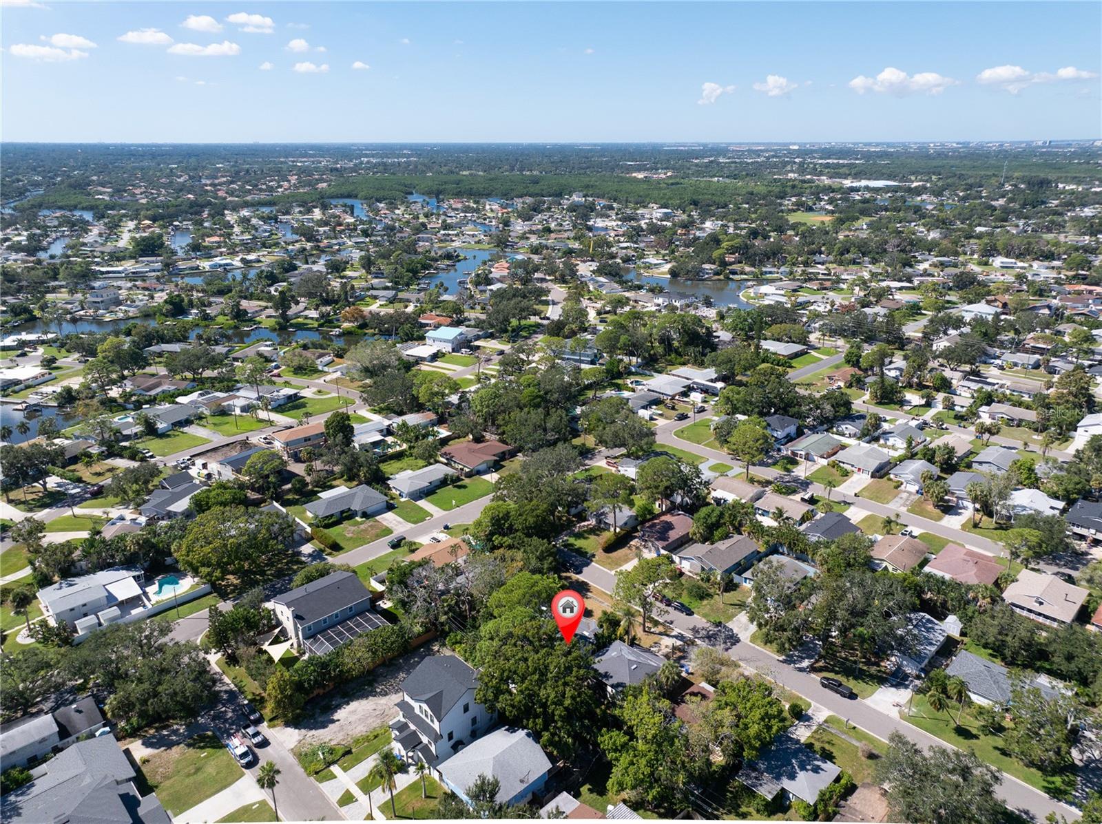 SHOREACRES CENTER - Land