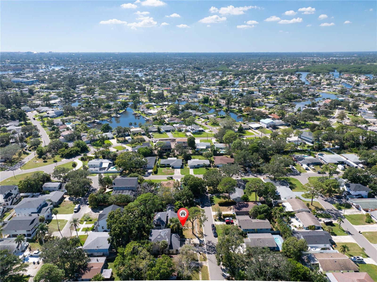 SHOREACRES CENTER - Land