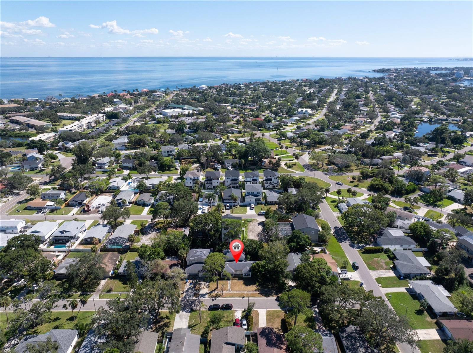 SHOREACRES CENTER - Land