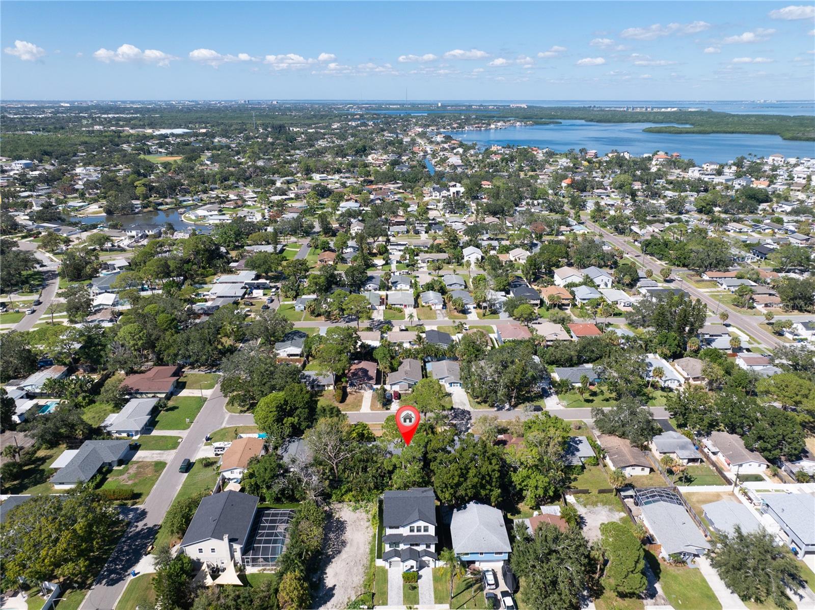 SHOREACRES CENTER - Land