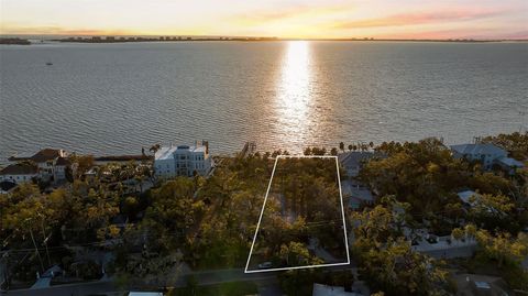 2043 ALAMEDA AVENUE SARASOTA FL 34234