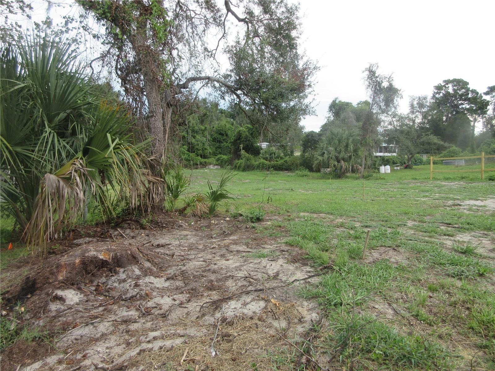 HALMOON MINI-FARMS - Residential