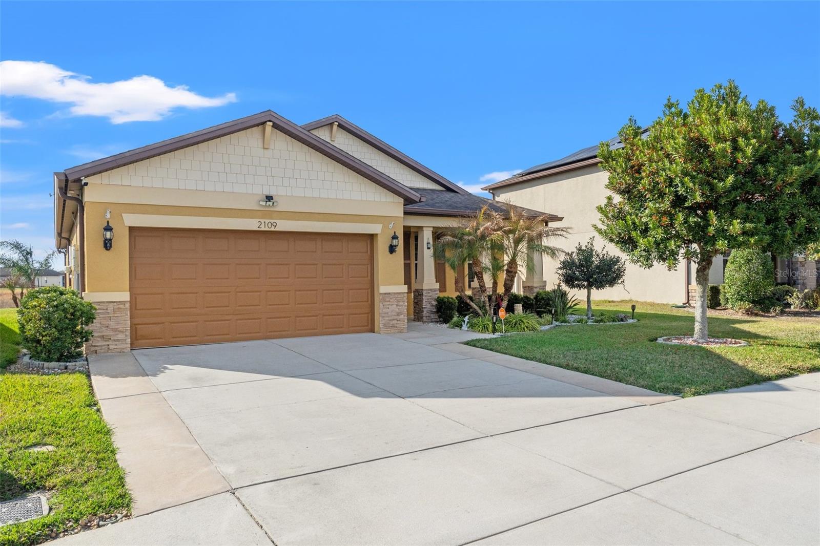 2109 TRILLIUM BOULEVARD