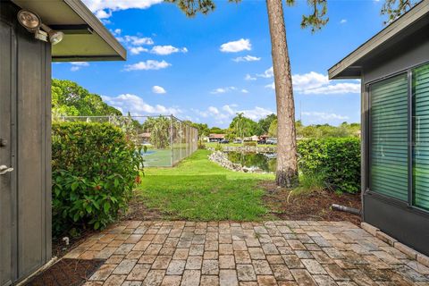 A home in SEMINOLE