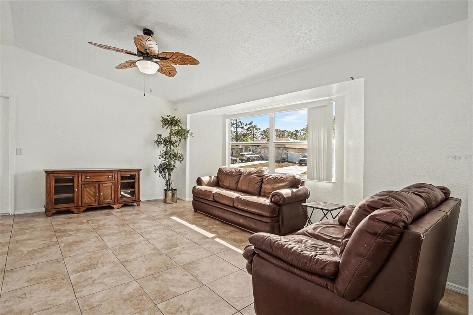 5814 SYLVANIA AVENUE