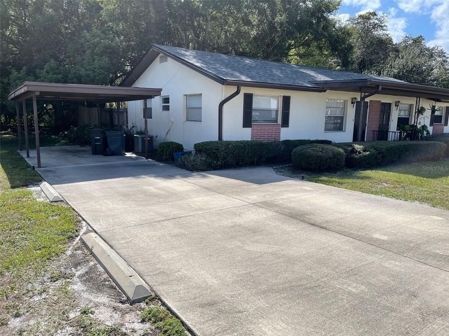 Very well-maintained 2 bedroom/ 1 bathroom half duplex conveniently located in the heart of Altamonte Springs, close to shopping, Advent Health, and major roadways.
-Freshly updated with paint, new windows, and a brand-new refrigerator
-Spacious concrete driveway with room for multiple cars plus a 1-car carport
-Lawn care included for easy living
-Utility closet with washer/dryer hookups
-Reliable and responsive landlord
This property is move-in ready and offers comfort, convience, and peace of mind. A must-see to truly appreciate!