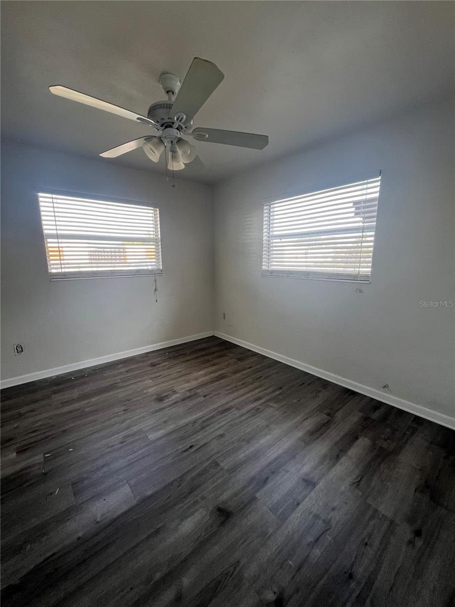 TOWN & COUNTRY ESTATES REP - Residential Lease