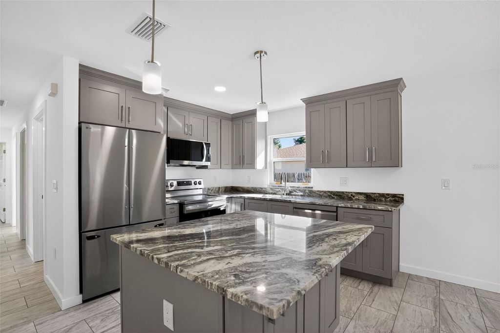 Photo of 2324 5th Avenue Drive E, Palmetto, FL 34221 (MLS # TB8459183)