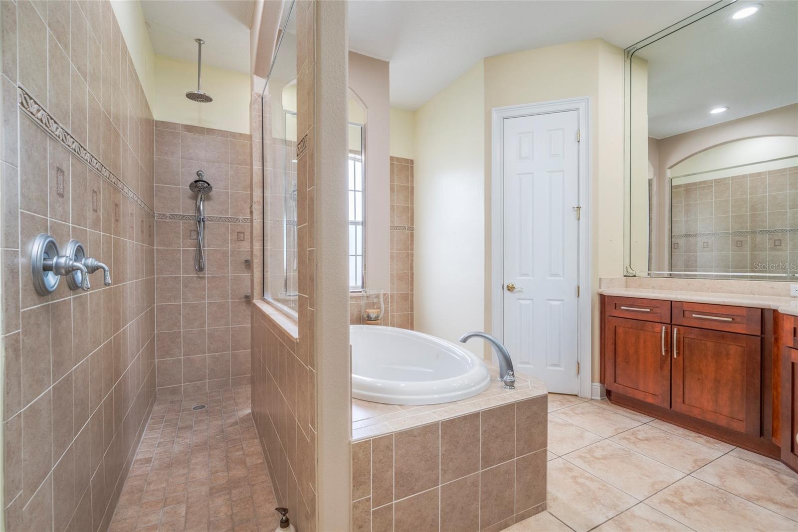CLERMONT CARRINGTON AT LEGENDS SUB - Residential Lease