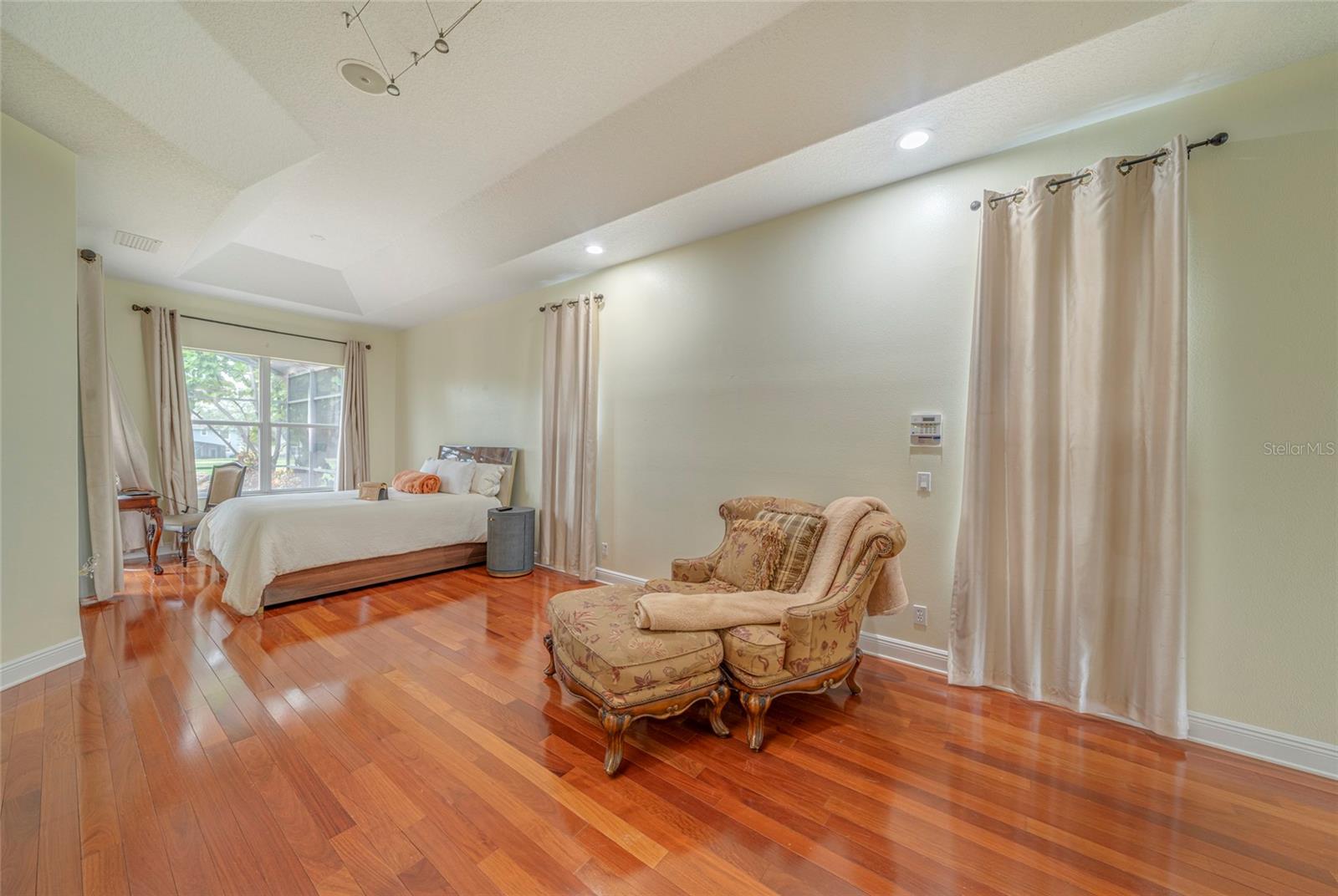 CLERMONT CARRINGTON AT LEGENDS SUB - Residential Lease