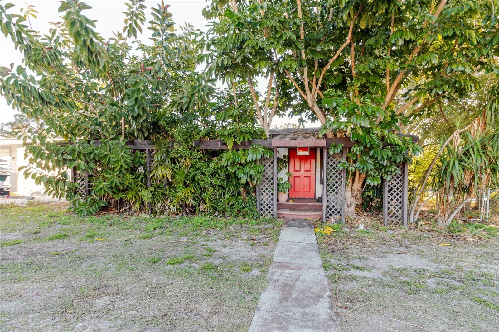 PALM HARBOR ESTATES - Residential