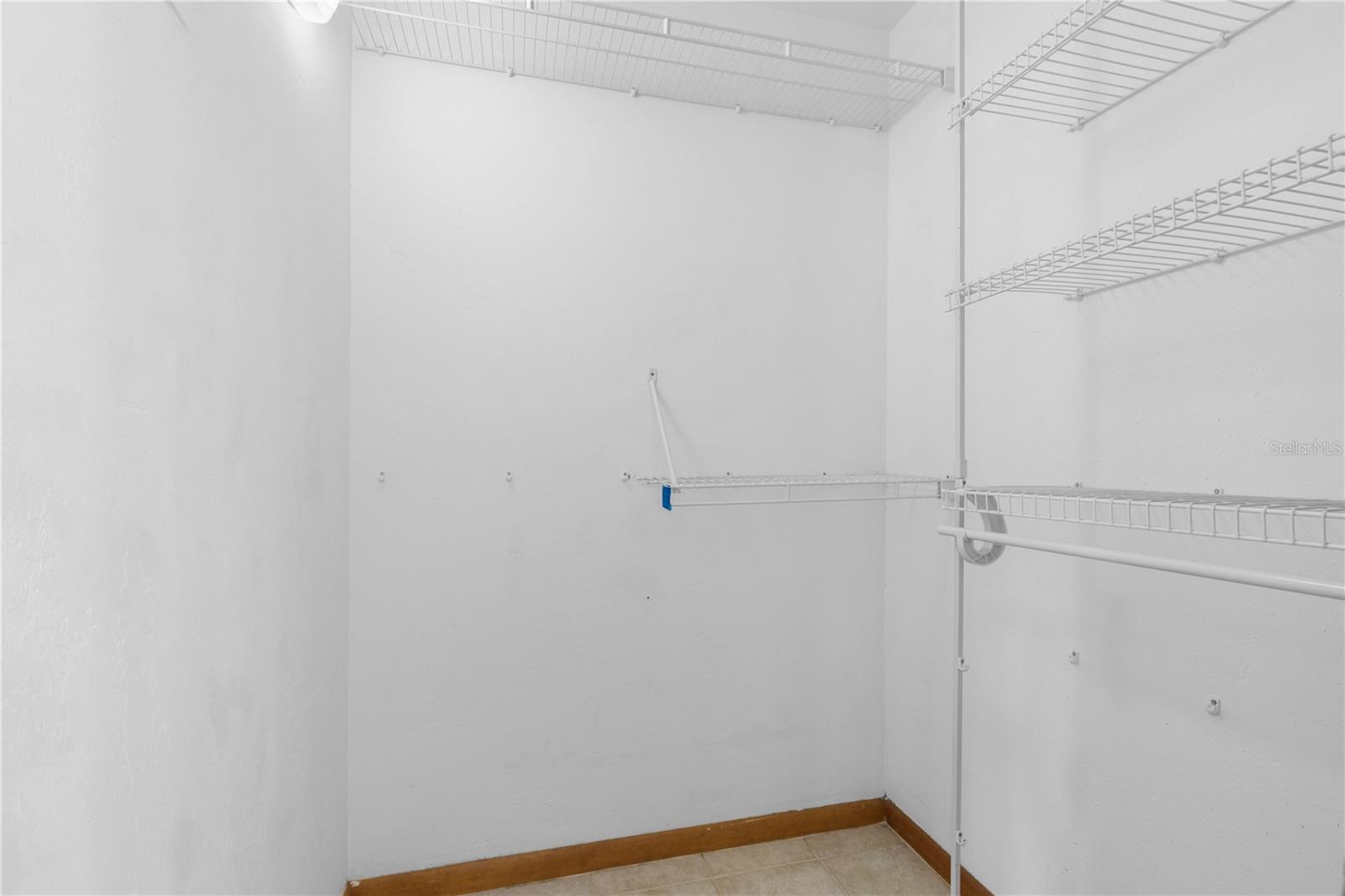 FAIRWAYS CONDO - Residential