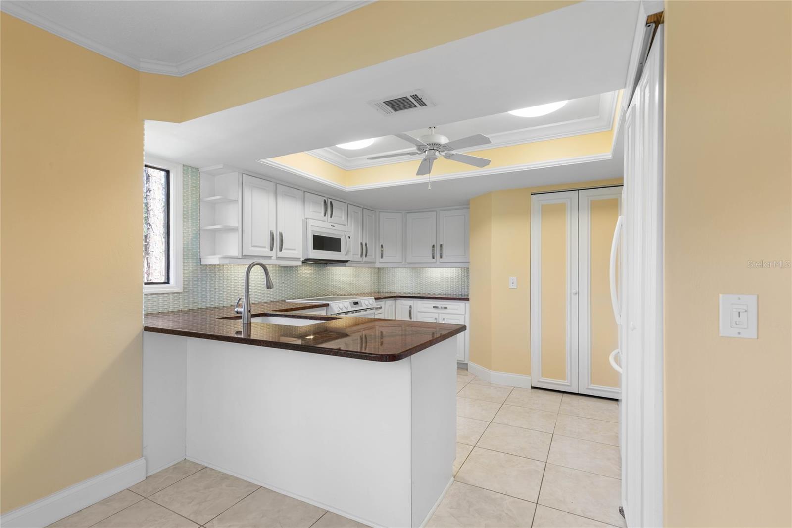 FAIRWAYS CONDO - Residential