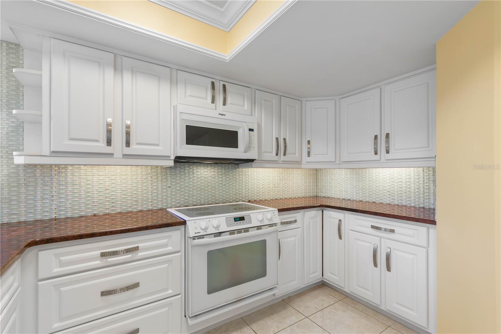 FAIRWAYS CONDO - Residential