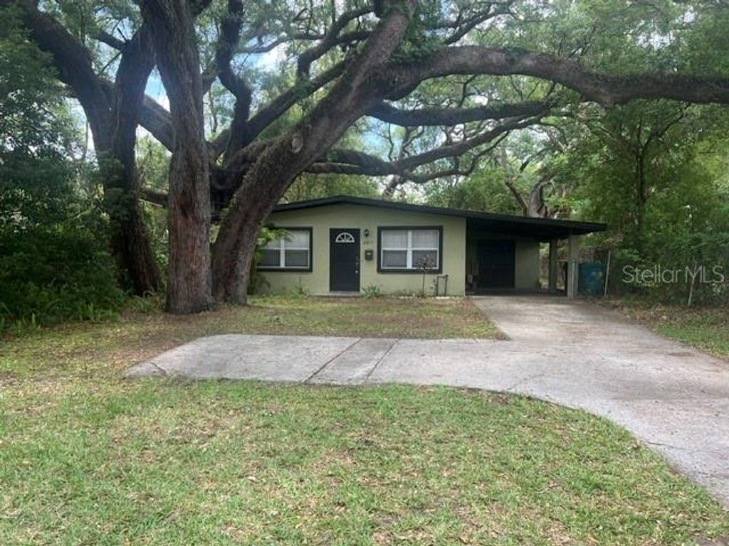 Photo of 2211 E Amelia Street, Orlando, FL 32803 (MLS # O6412319)