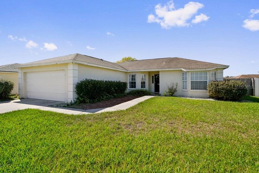 This beautiful property is located in a quiet neighborhood in the heart of Lakeland. Spacious floor plan with tons of natural lighting. Huge backyard with plenty of space to build in a pool. This property will have a brand new roof prior to closing. Also, this property is centrally located near many restaurants, schools and shopping centers. Do no miss this great opportunity to make this beautiful house your dream home!!!