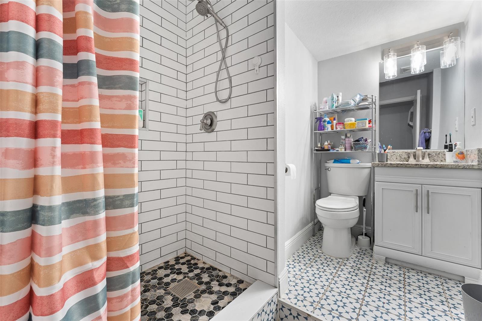 LYNNWOOD ESTATES - Residential