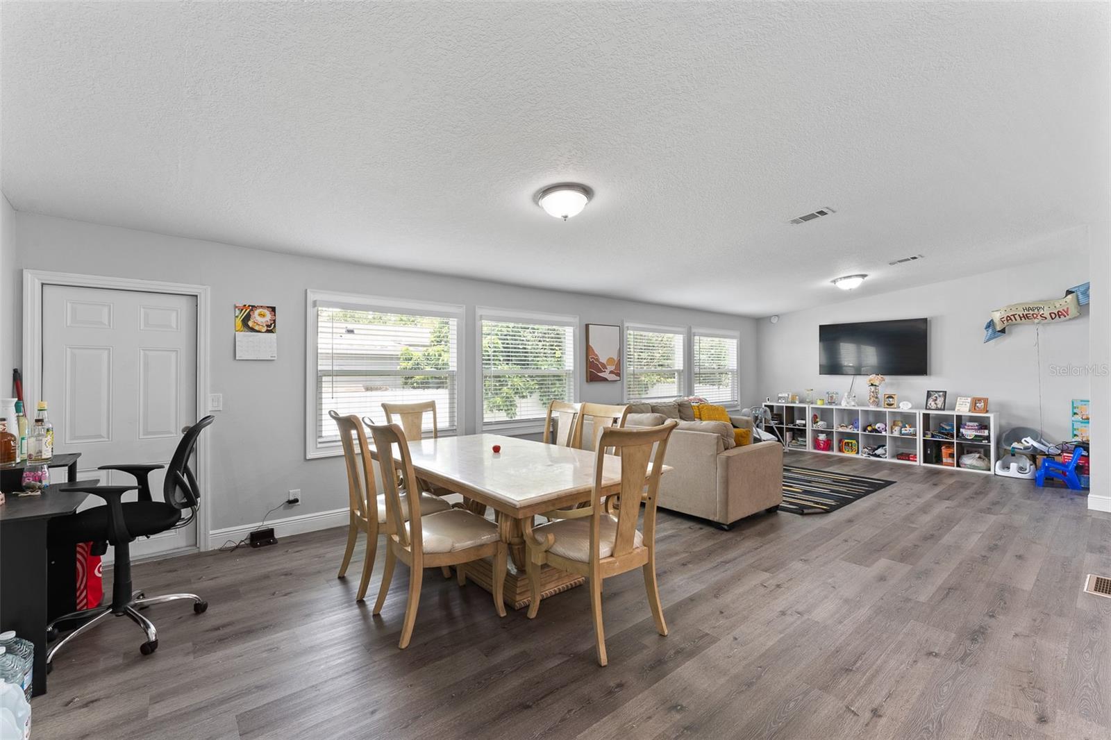 LYNNWOOD ESTATES - Residential