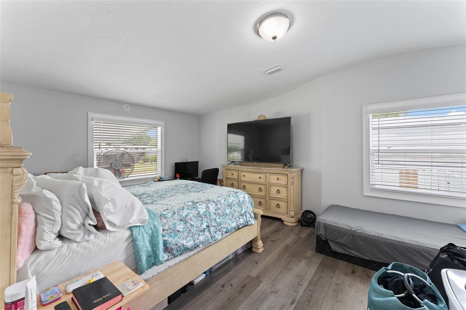 LYNNWOOD ESTATES - Residential