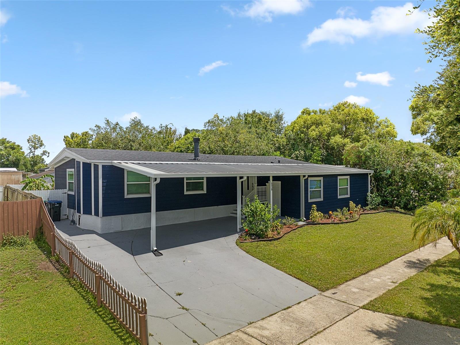 LYNNWOOD ESTATES - Residential