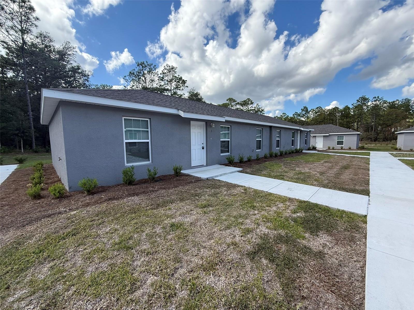 CITRUS SPGS UNIT 01 - Residential Lease