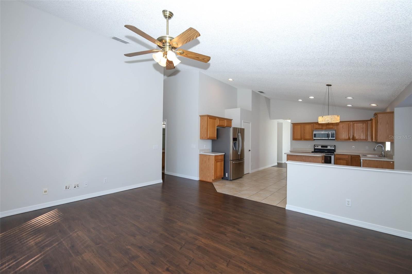 CHASE GROVES UNIT 5A - Residential