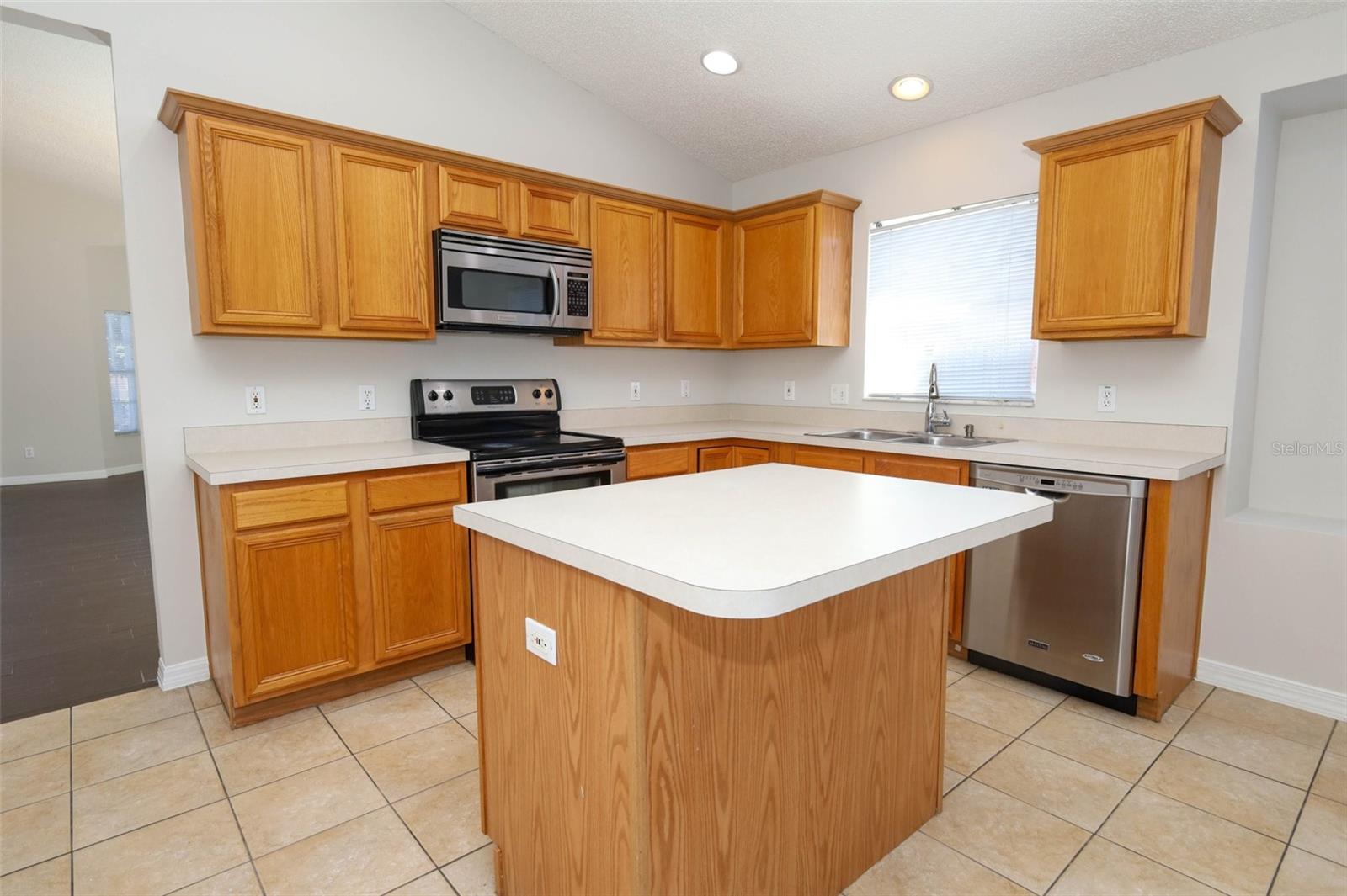 CHASE GROVES UNIT 5A - Residential