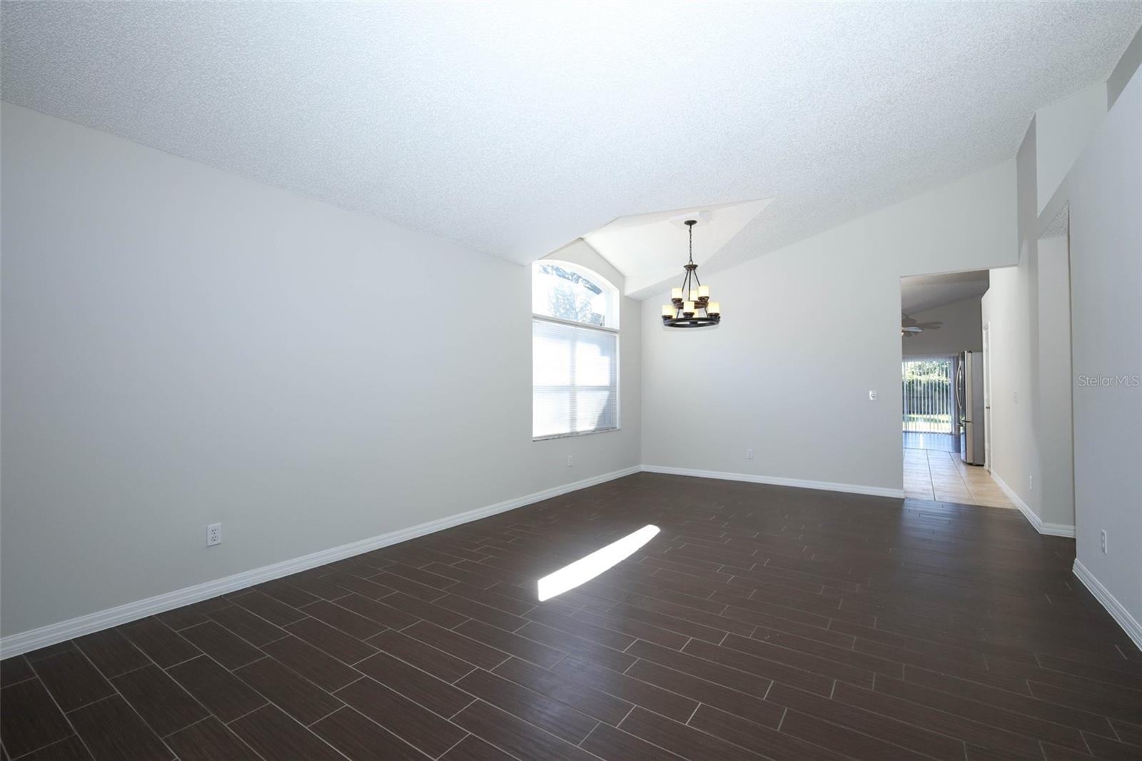 CHASE GROVES UNIT 5A - Residential