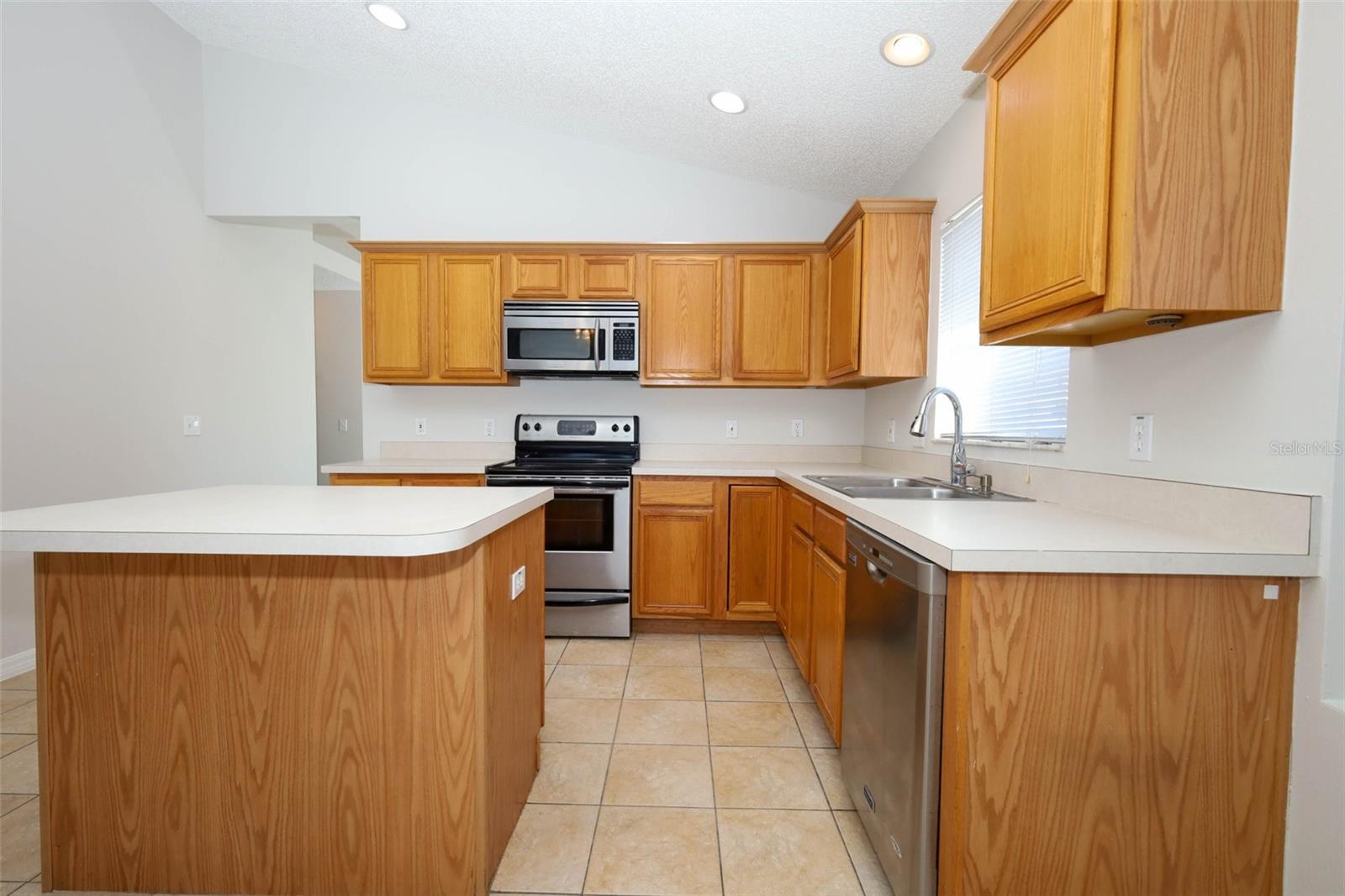 CHASE GROVES UNIT 5A - Residential