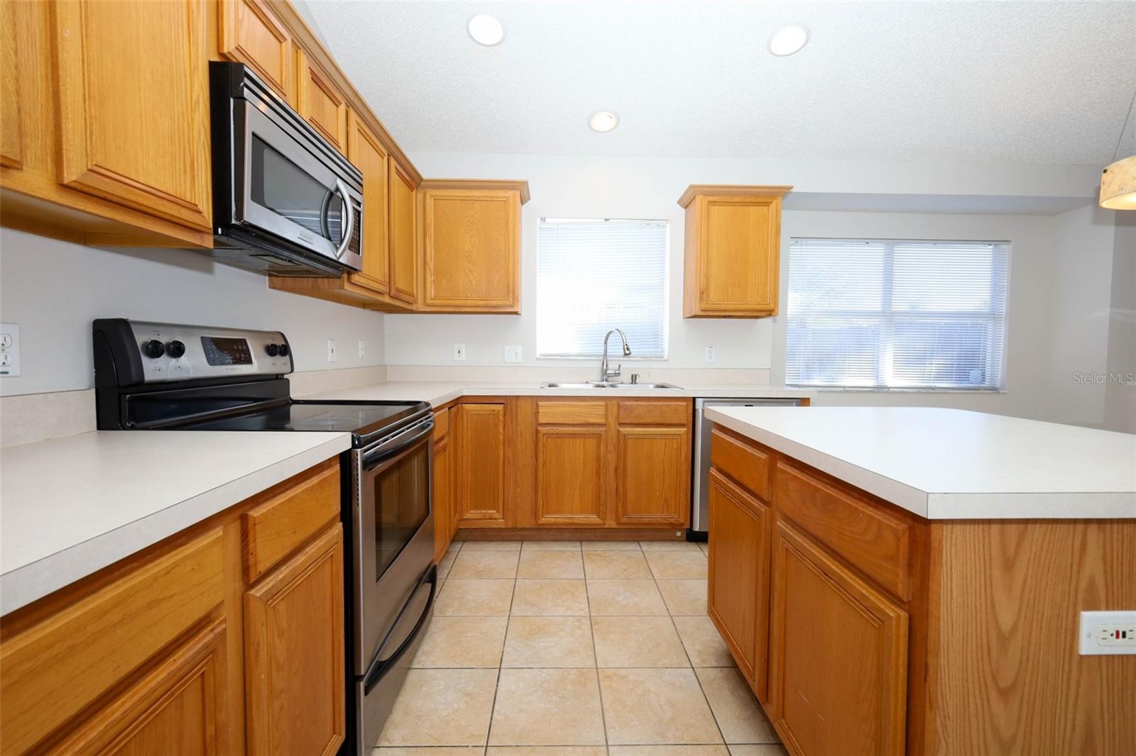 CHASE GROVES UNIT 5A - Residential