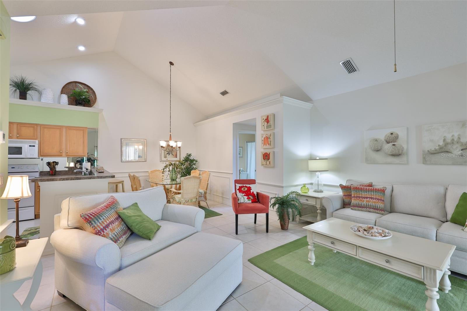 FAIRWAY PALMS A CONDO - Residential