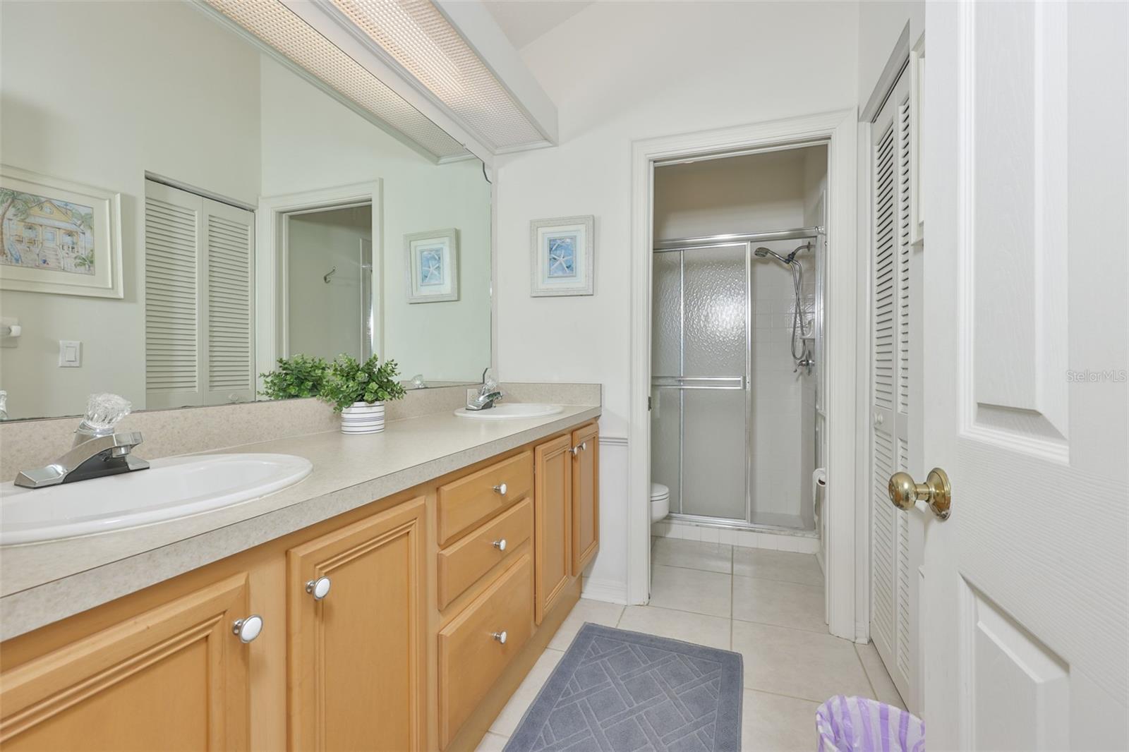 FAIRWAY PALMS A CONDO - Residential