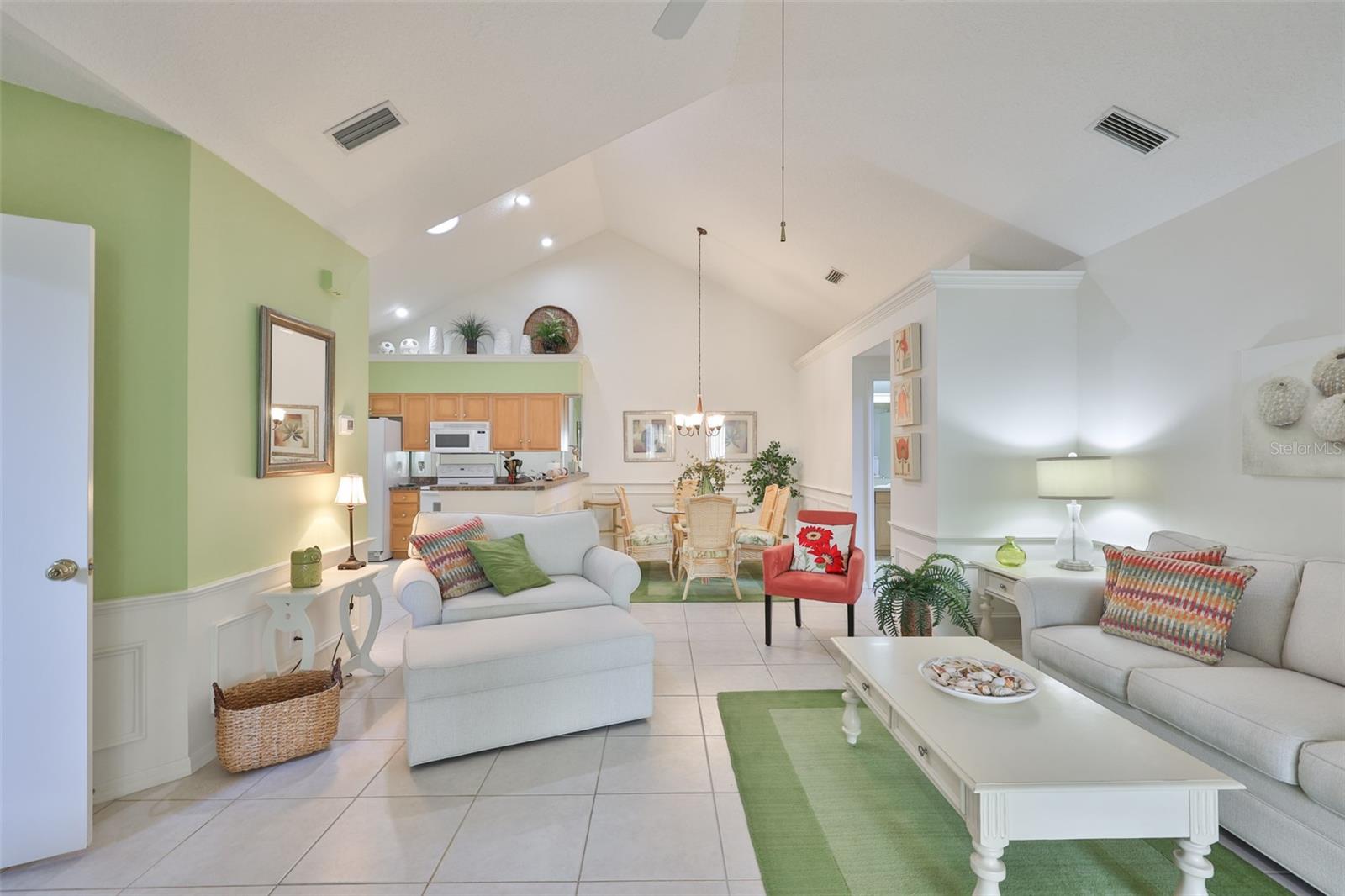 FAIRWAY PALMS A CONDO - Residential