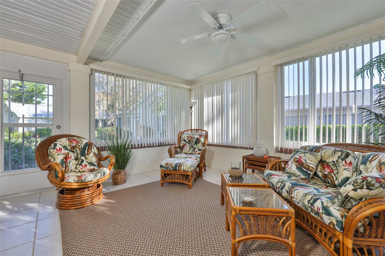 FAIRWAY PALMS A CONDO - Residential