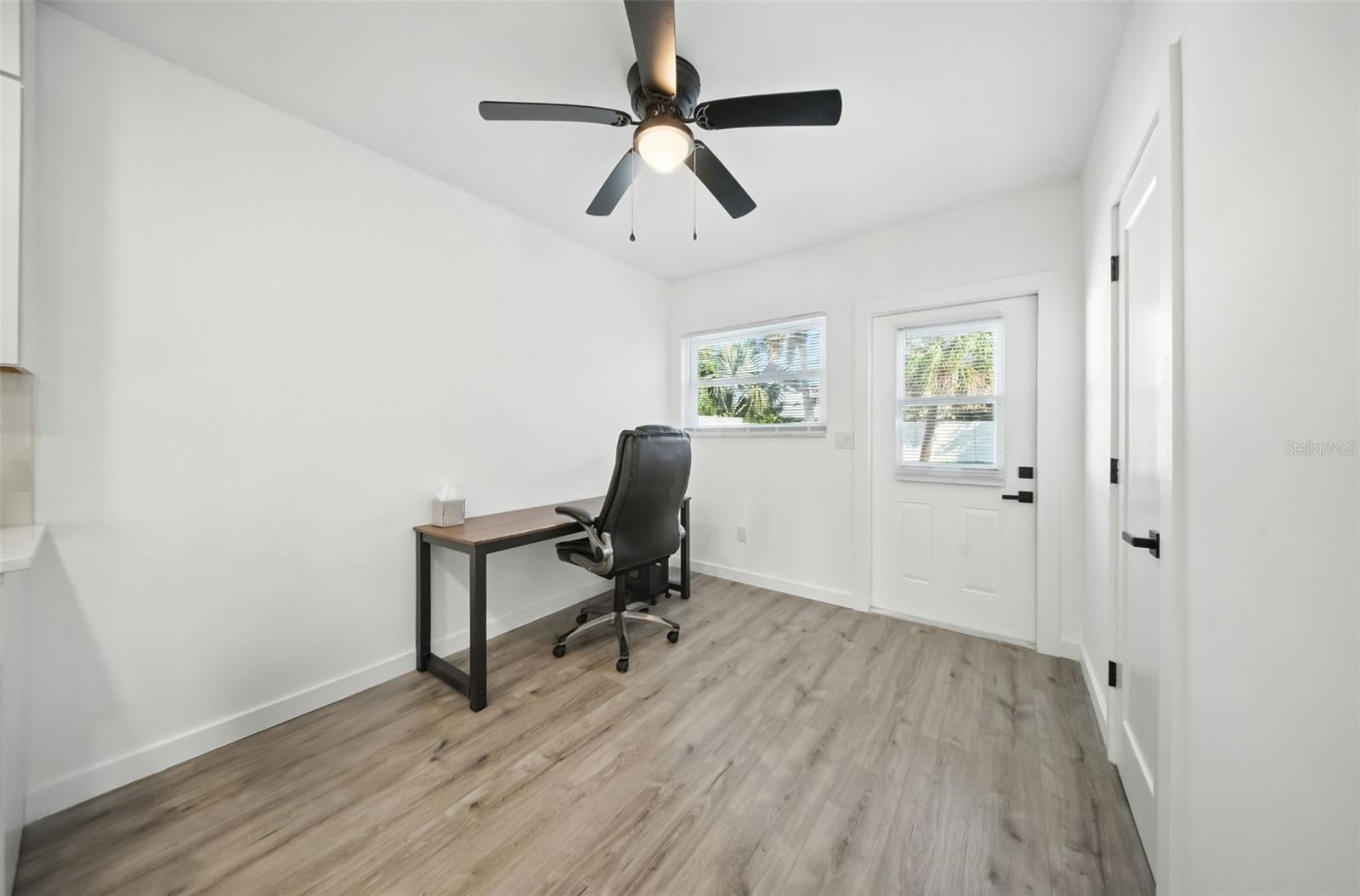 ST PETERSBURG BEACH NORTH UNIT 8 - Residential Lease