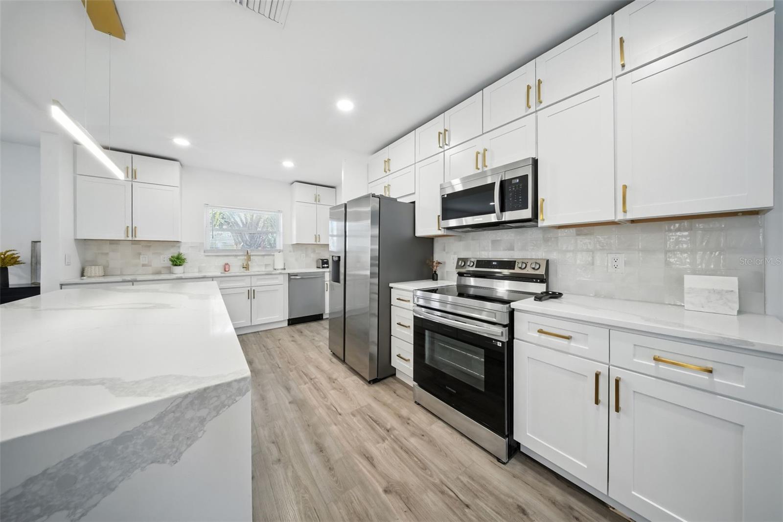 ST PETERSBURG BEACH NORTH UNIT 8 - Residential Lease