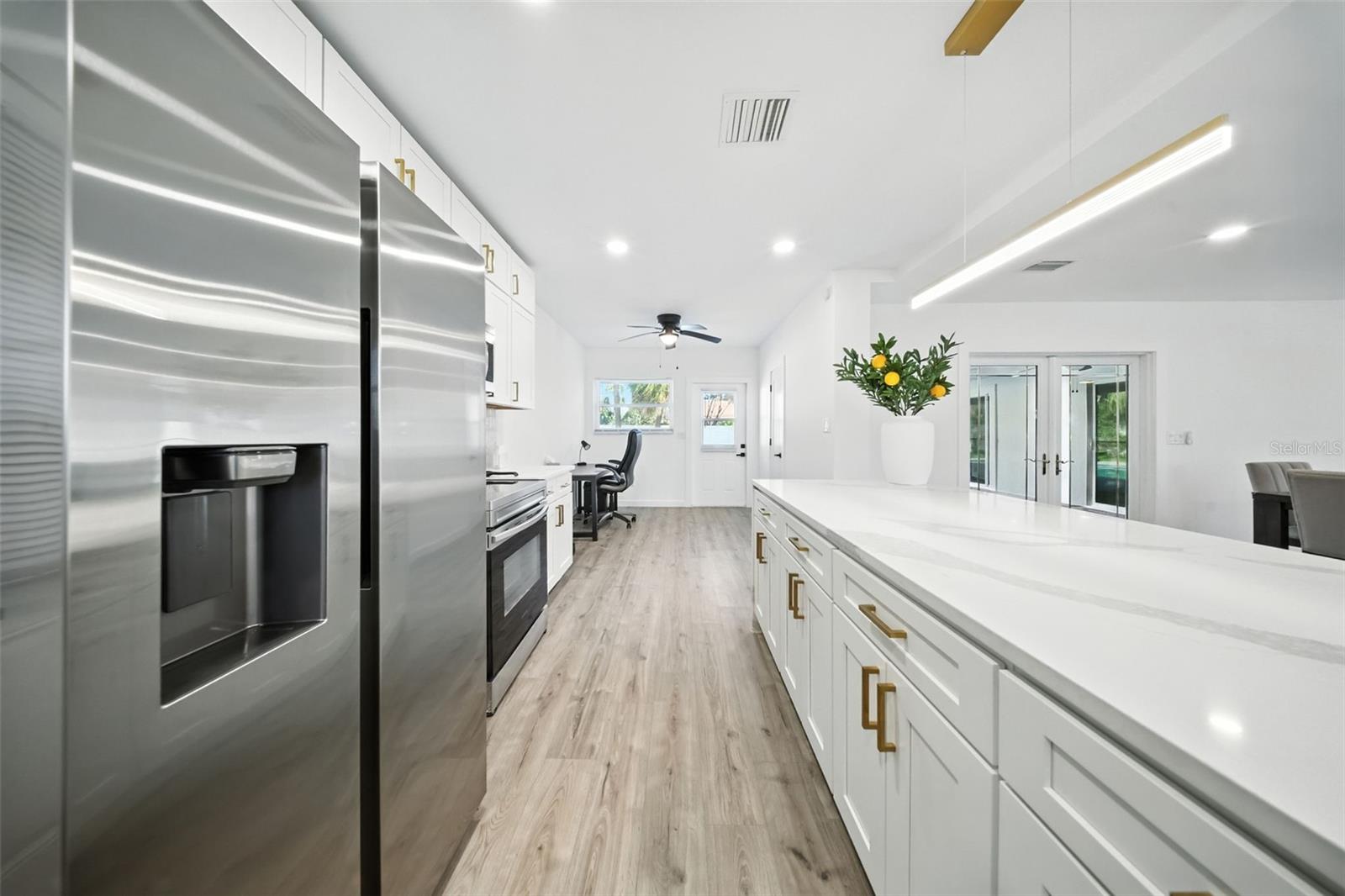 ST PETERSBURG BEACH NORTH UNIT 8 - Residential Lease