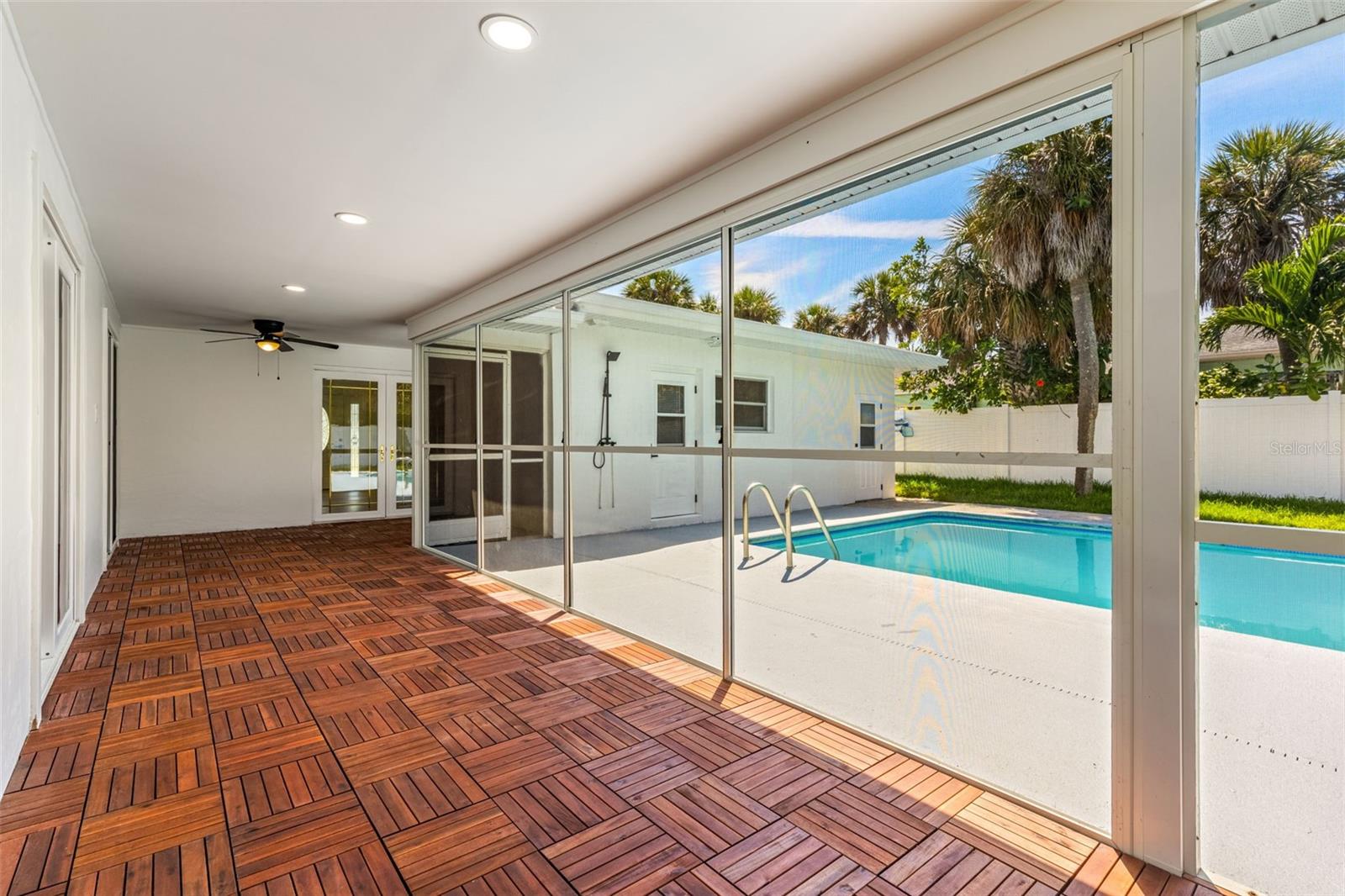 ST PETERSBURG BEACH NORTH UNIT 8 - Residential Lease