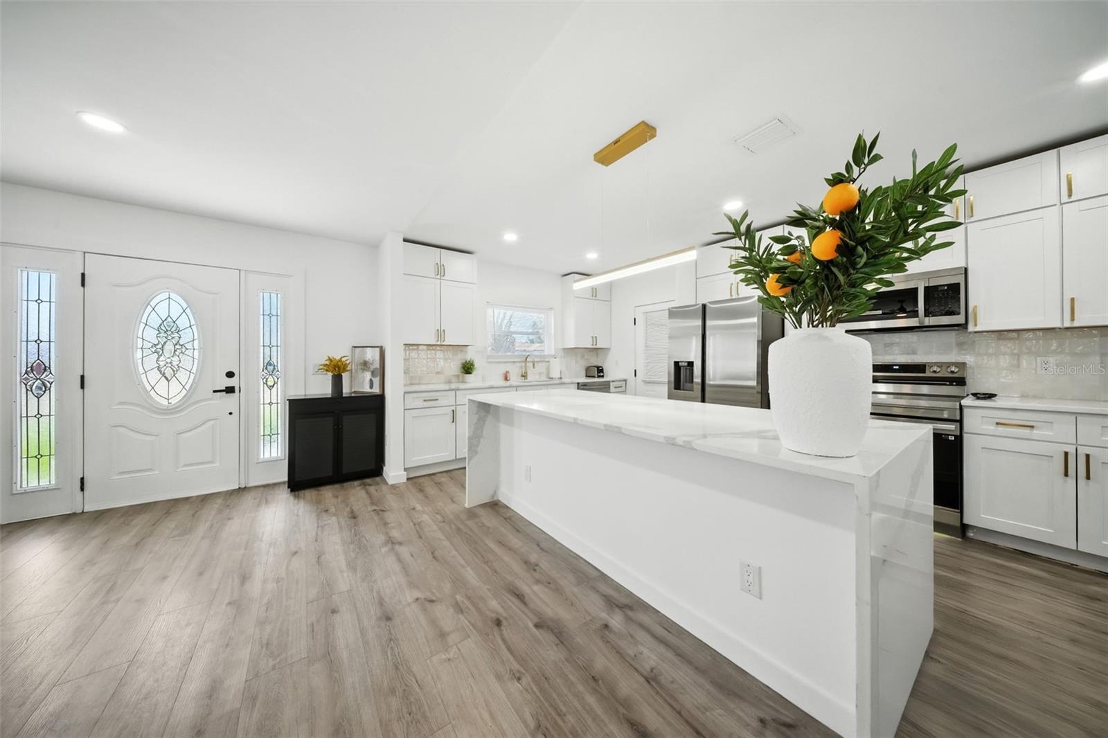 ST PETERSBURG BEACH NORTH UNIT 8 - Residential Lease