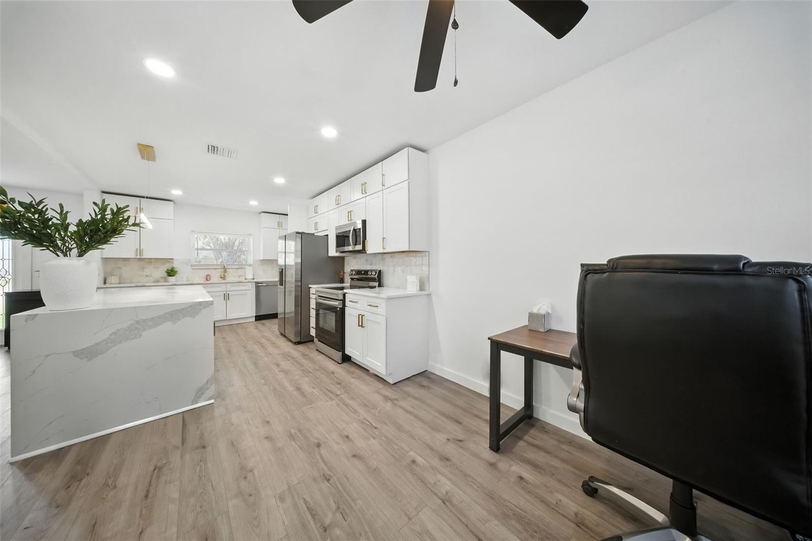 ST PETERSBURG BEACH NORTH UNIT 8 - Residential Lease