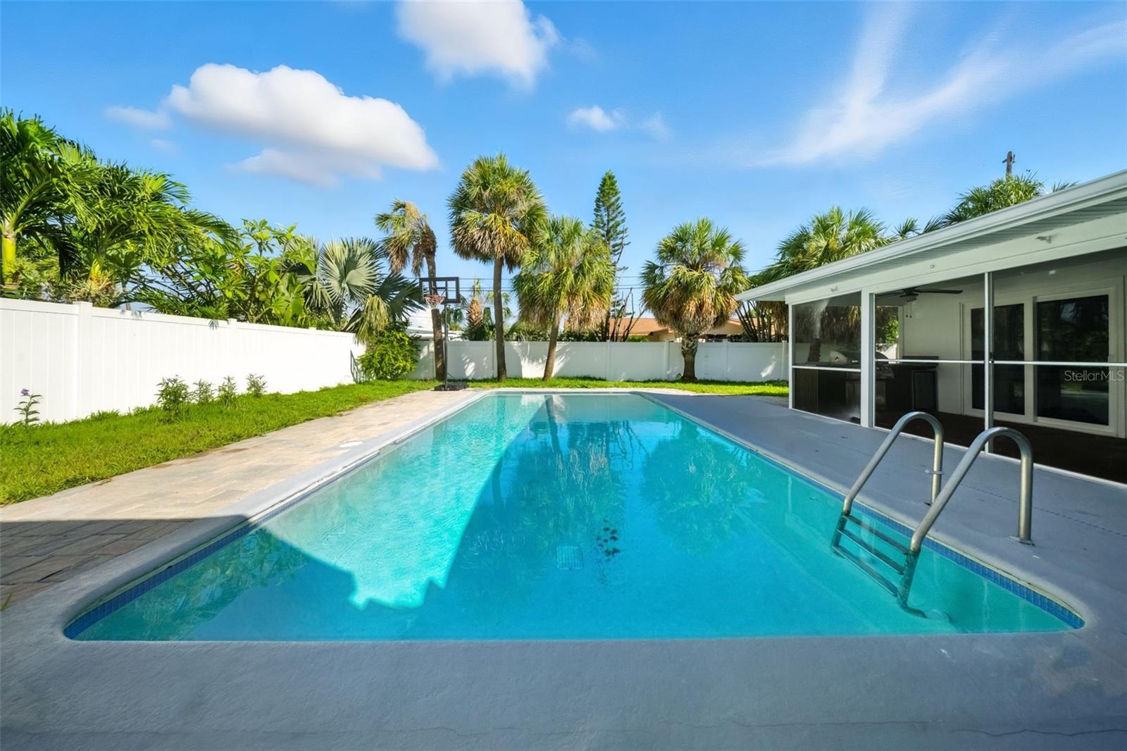 ST PETERSBURG BEACH NORTH UNIT 8 - Residential Lease