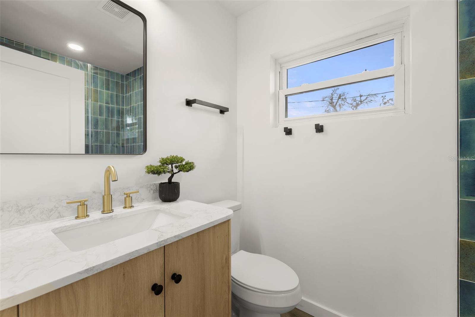 ST PETERSBURG BEACH NORTH UNIT 8 - Residential Lease