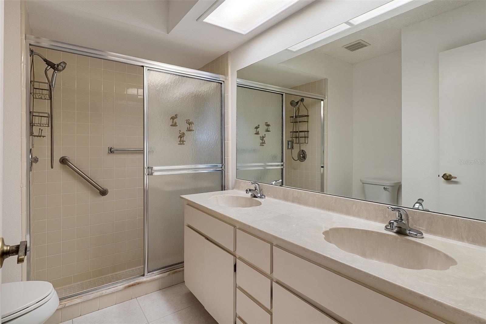 TMBR PINES PN GR VL - Residential