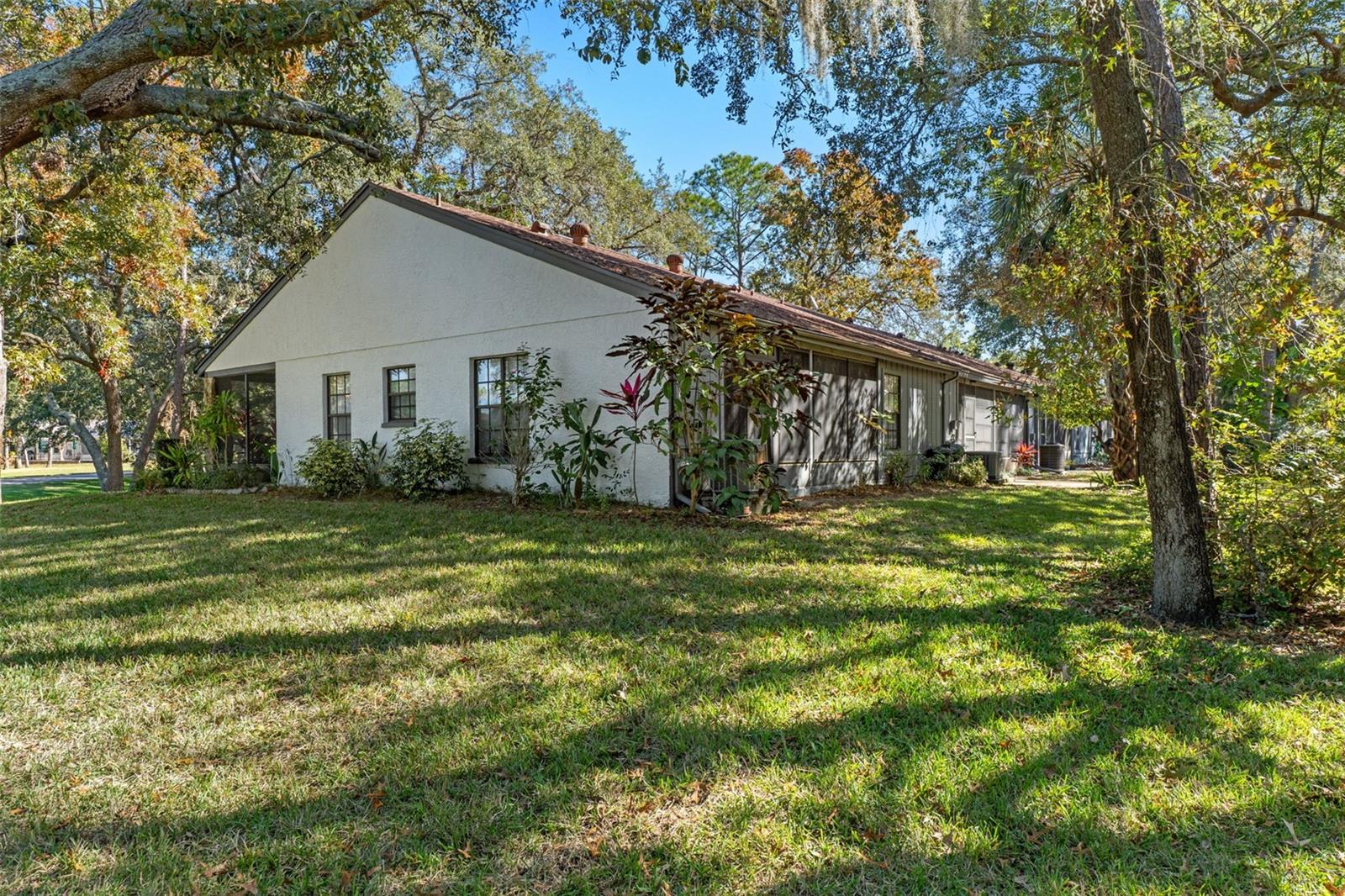 TMBR PINES PN GR VL - Residential