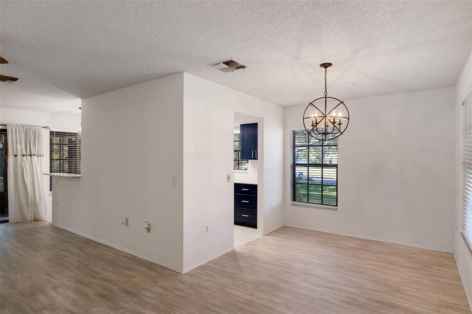 TMBR PINES PN GR VL - Residential