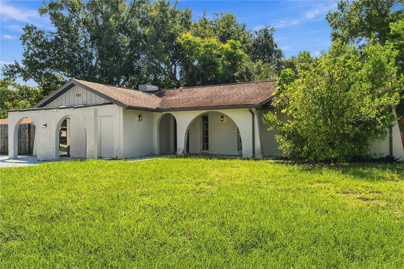 200 TWIN LAKE DRIVE