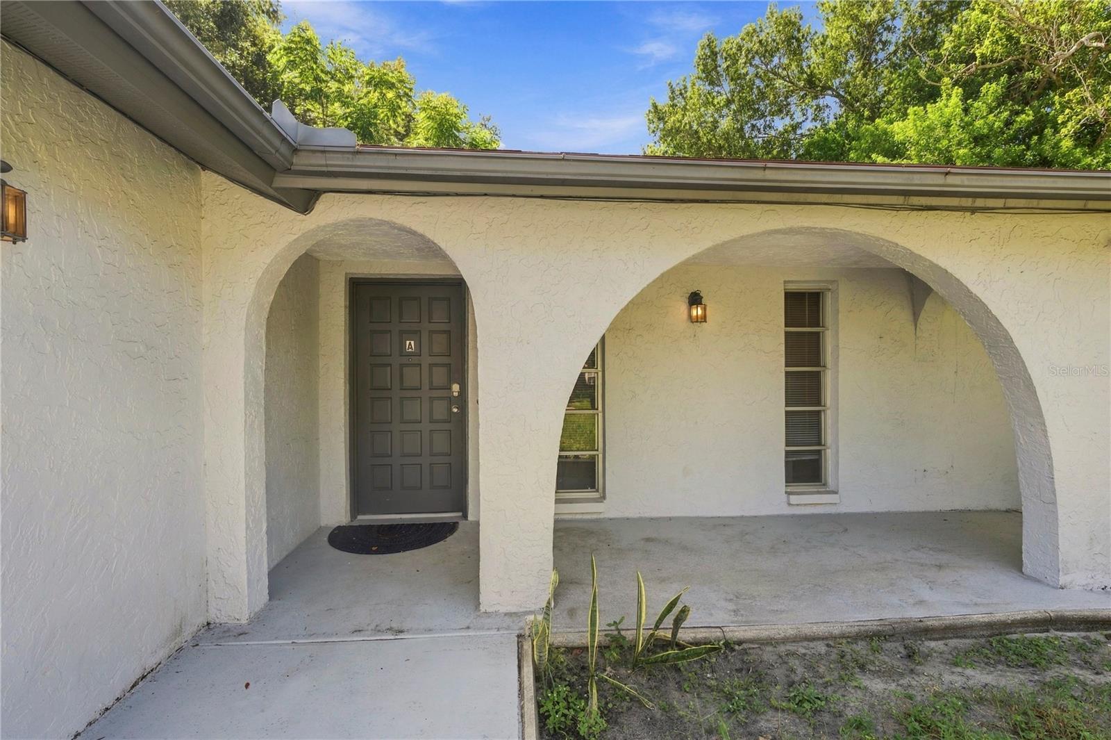 200 TWIN LAKE DRIVE