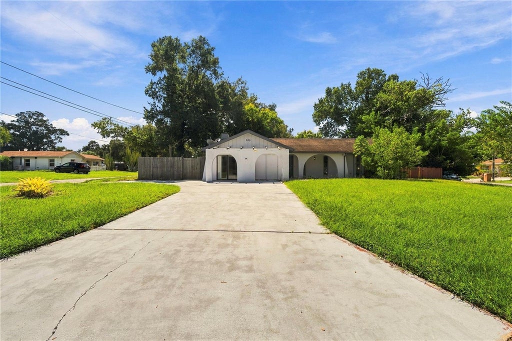 Photo of 200 Twin Lake Drive, Largo, FL 33770 (MLS # TB8554845)