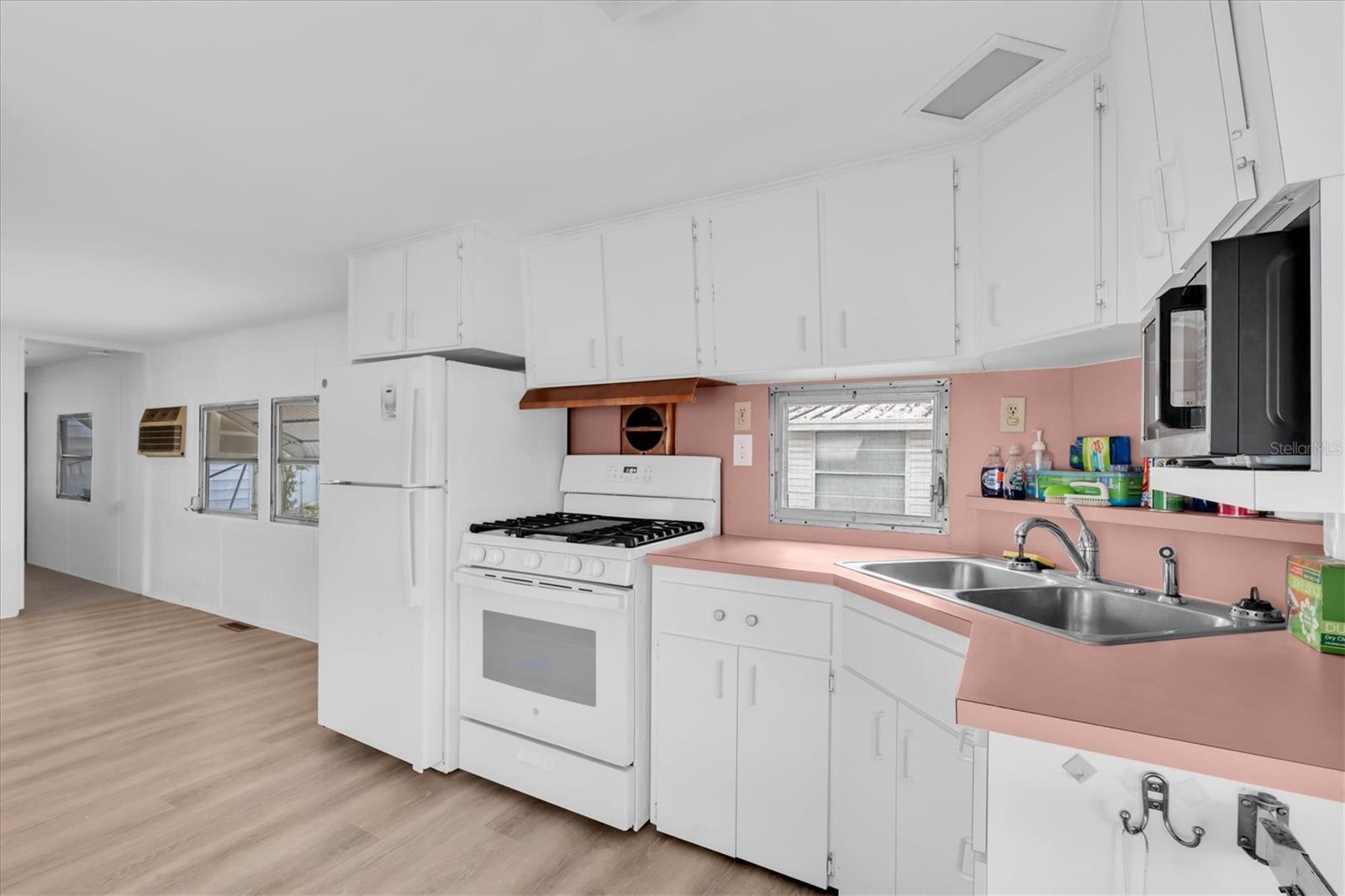 EAGLES NEST MOBILE HOME PARK UNREC - Residential